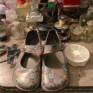 These shoes are very comfortable colorful and fashionable